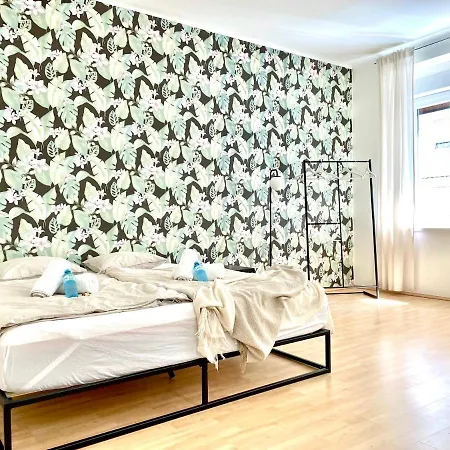 Comfy - Self Check-in * Γκρατς