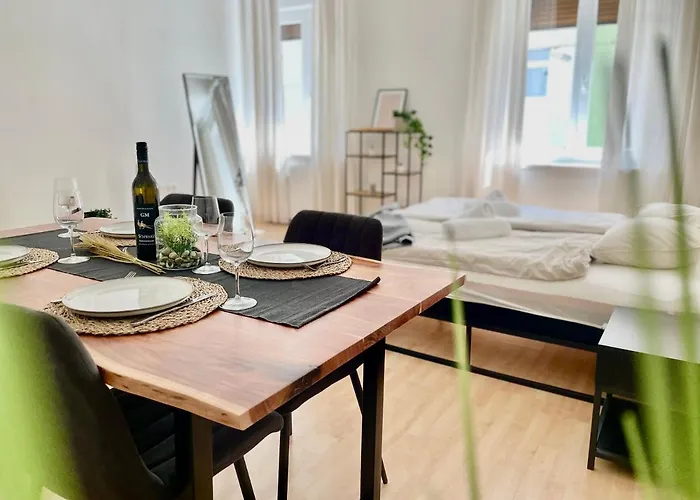 Comfy - Self Check-in Διαμέρισμα Γκρατς